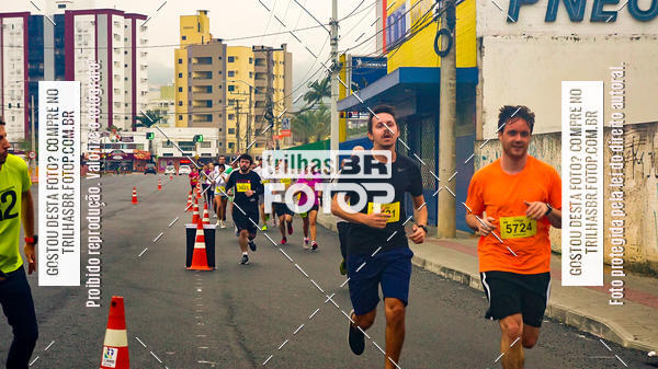 Buy your photos of the eventMeia Maratona de Blumenau on Fotop