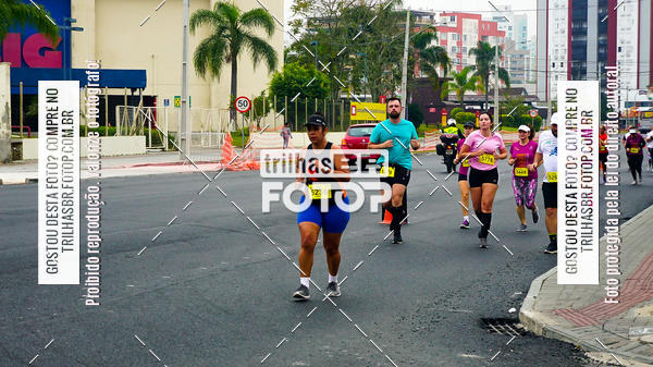 Buy your photos of the eventMeia Maratona de Blumenau on Fotop