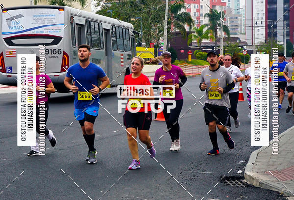 Buy your photos of the eventMeia Maratona de Blumenau on Fotop