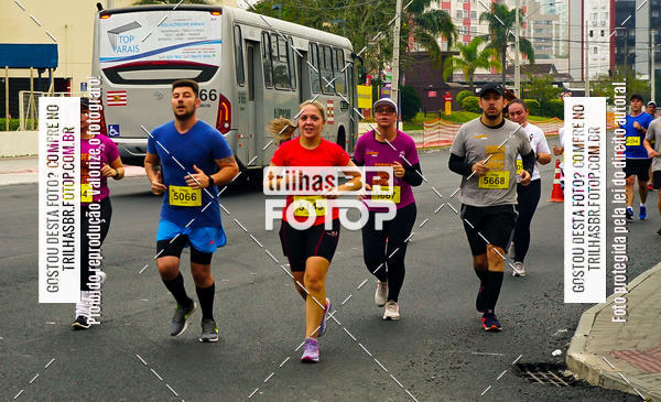 Buy your photos of the eventMeia Maratona de Blumenau on Fotop