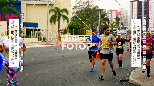 Buy your photos of the eventMeia Maratona de Blumenau on Fotop