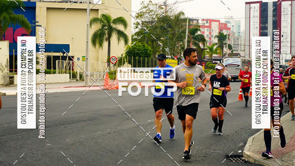 Buy your photos of the eventMeia Maratona de Blumenau on Fotop