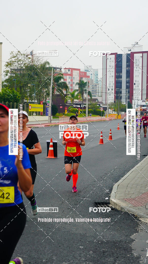 Buy your photos of the eventMeia Maratona de Blumenau on Fotop