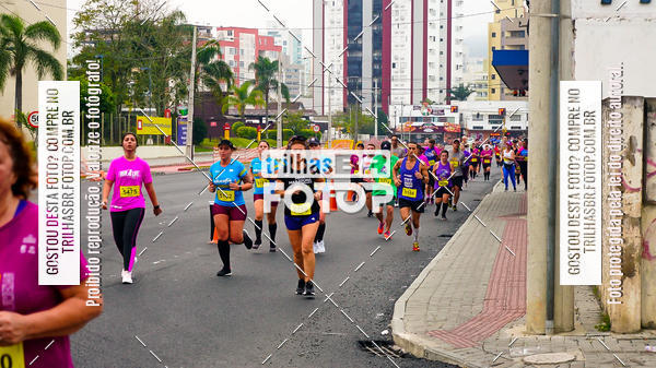 Buy your photos of the eventMeia Maratona de Blumenau on Fotop