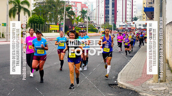 Buy your photos of the eventMeia Maratona de Blumenau on Fotop