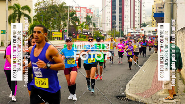 Buy your photos of the eventMeia Maratona de Blumenau on Fotop