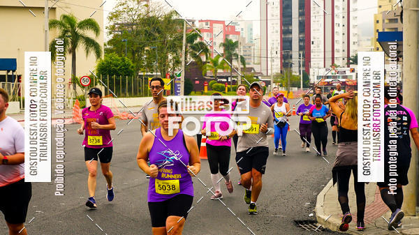 Buy your photos of the eventMeia Maratona de Blumenau on Fotop
