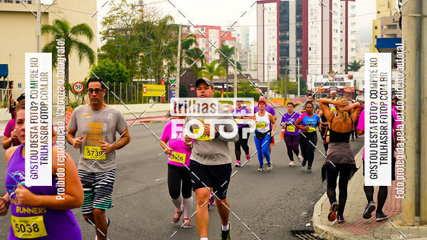 Buy your photos of the eventMeia Maratona de Blumenau on Fotop