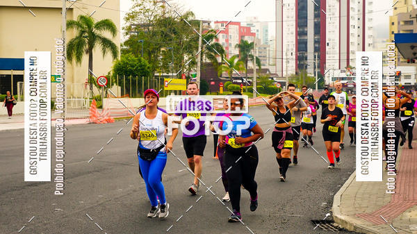 Buy your photos of the eventMeia Maratona de Blumenau on Fotop