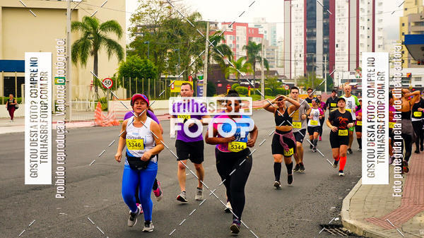 Buy your photos of the eventMeia Maratona de Blumenau on Fotop
