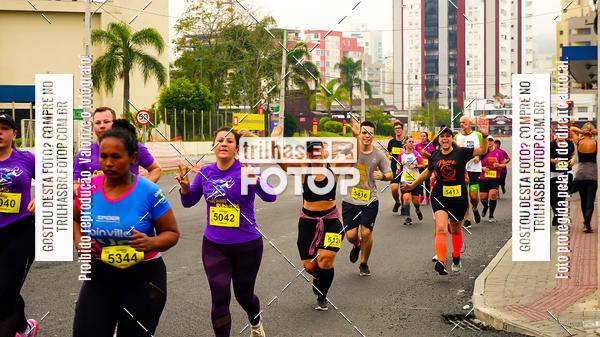 Buy your photos of the eventMeia Maratona de Blumenau on Fotop