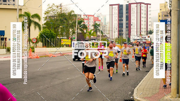 Buy your photos of the eventMeia Maratona de Blumenau on Fotop
