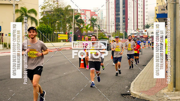 Buy your photos of the eventMeia Maratona de Blumenau on Fotop