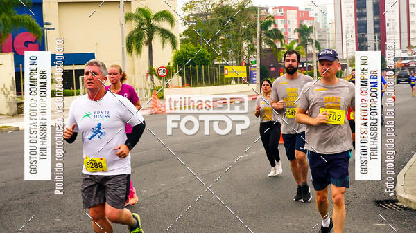 Buy your photos of the eventMeia Maratona de Blumenau on Fotop