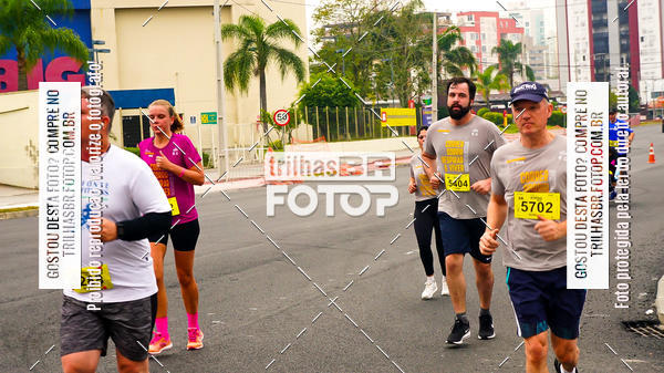 Buy your photos of the eventMeia Maratona de Blumenau on Fotop