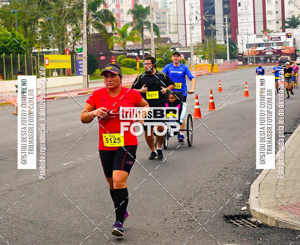 Buy your photos of the eventMeia Maratona de Blumenau on Fotop