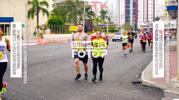 Buy your photos of the eventMeia Maratona de Blumenau on Fotop