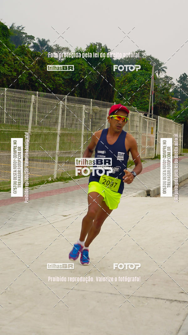 Buy your photos of the eventMeia Maratona de Blumenau on Fotop