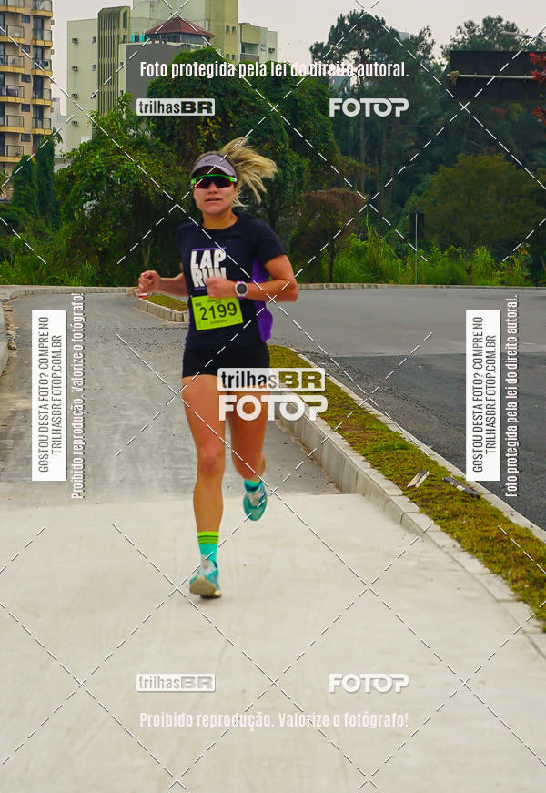 Buy your photos of the eventMeia Maratona de Blumenau on Fotop