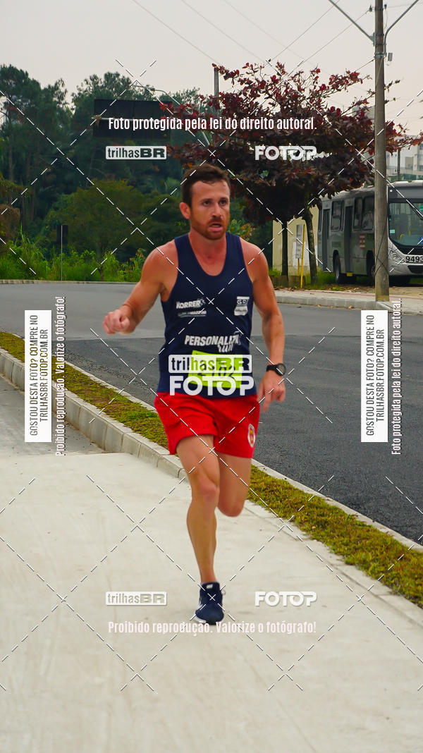 Buy your photos of the eventMeia Maratona de Blumenau on Fotop