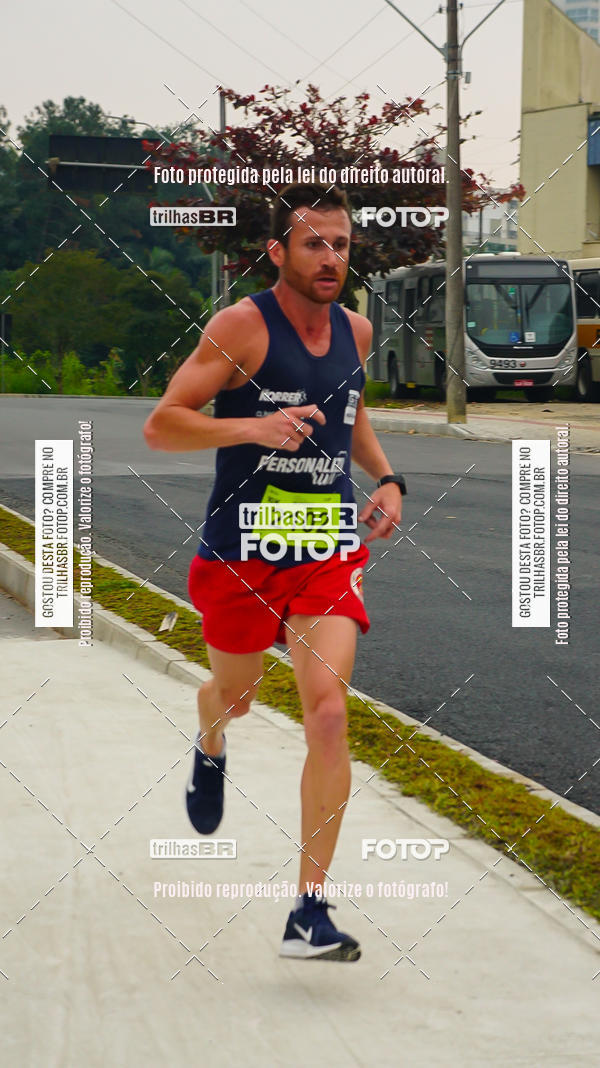 Buy your photos of the eventMeia Maratona de Blumenau on Fotop