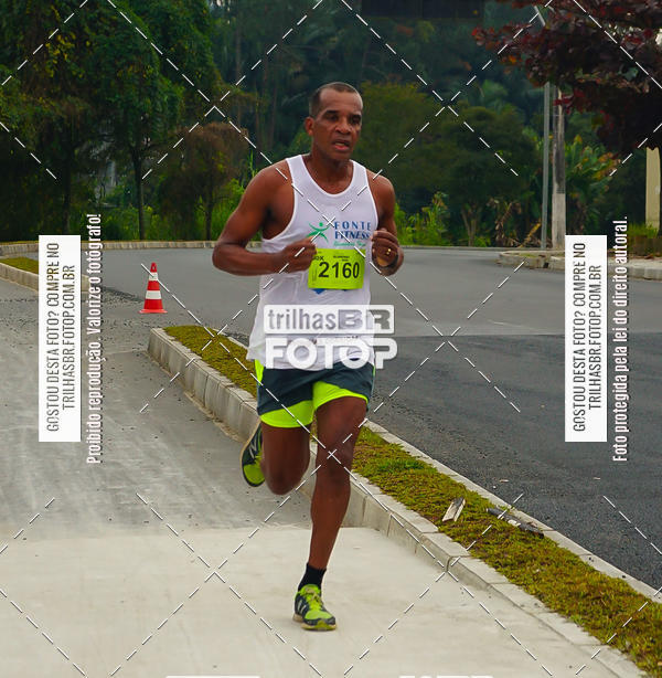 Buy your photos of the eventMeia Maratona de Blumenau on Fotop