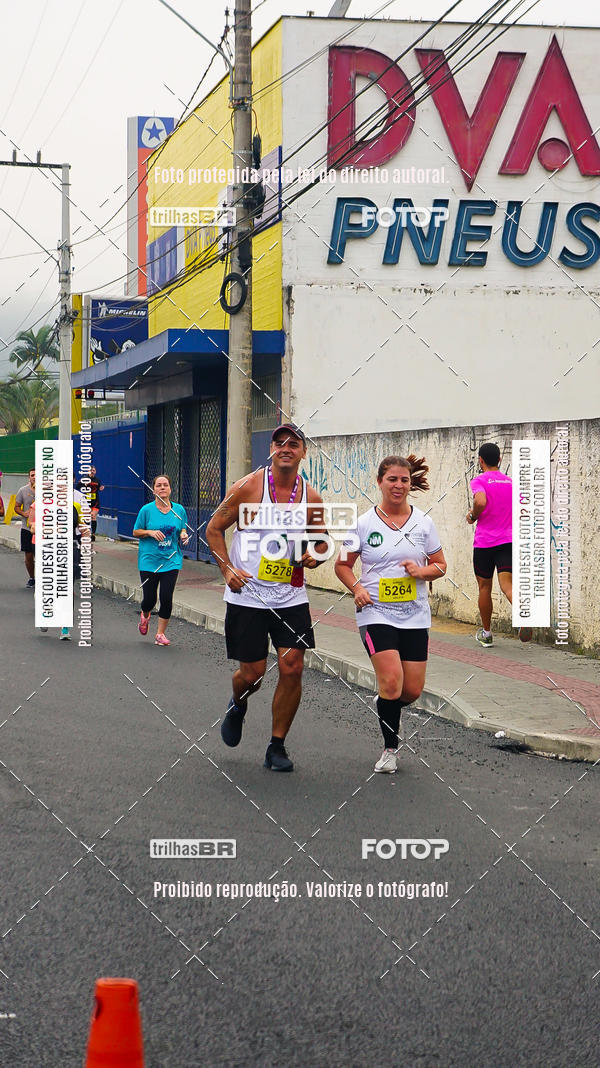 Buy your photos of the eventMeia Maratona de Blumenau on Fotop