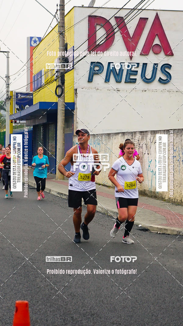 Buy your photos of the eventMeia Maratona de Blumenau on Fotop