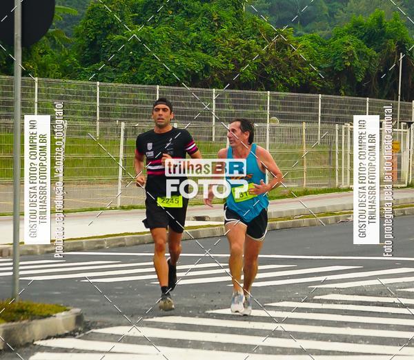 Buy your photos of the eventMeia Maratona de Blumenau on Fotop