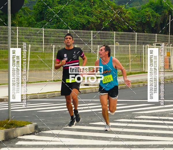 Buy your photos of the eventMeia Maratona de Blumenau on Fotop