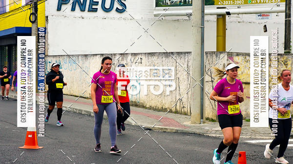 Buy your photos of the eventMeia Maratona de Blumenau on Fotop