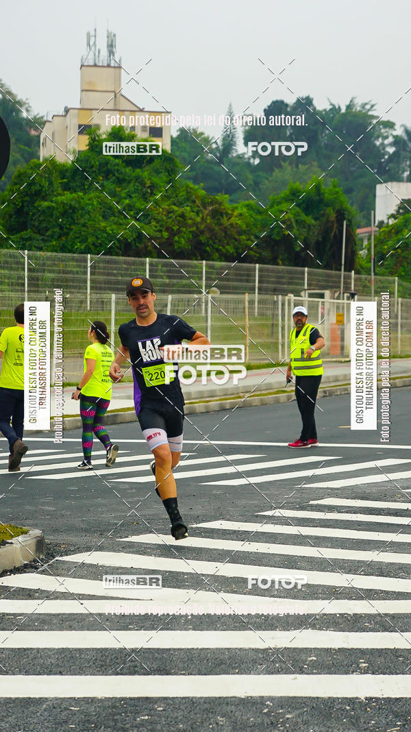 Buy your photos of the eventMeia Maratona de Blumenau on Fotop