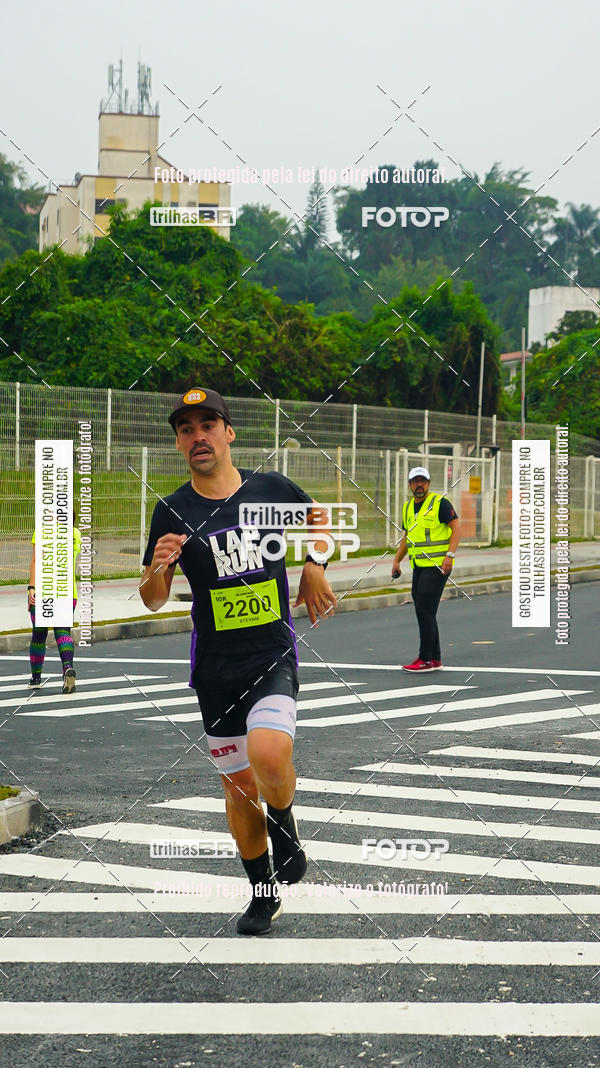 Buy your photos of the eventMeia Maratona de Blumenau on Fotop