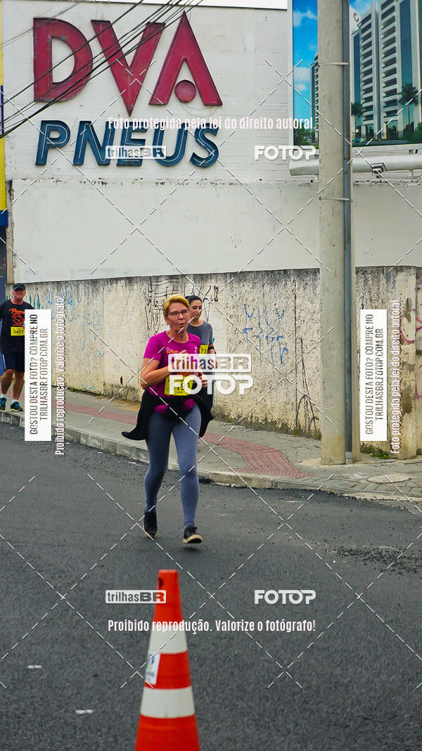 Buy your photos of the eventMeia Maratona de Blumenau on Fotop