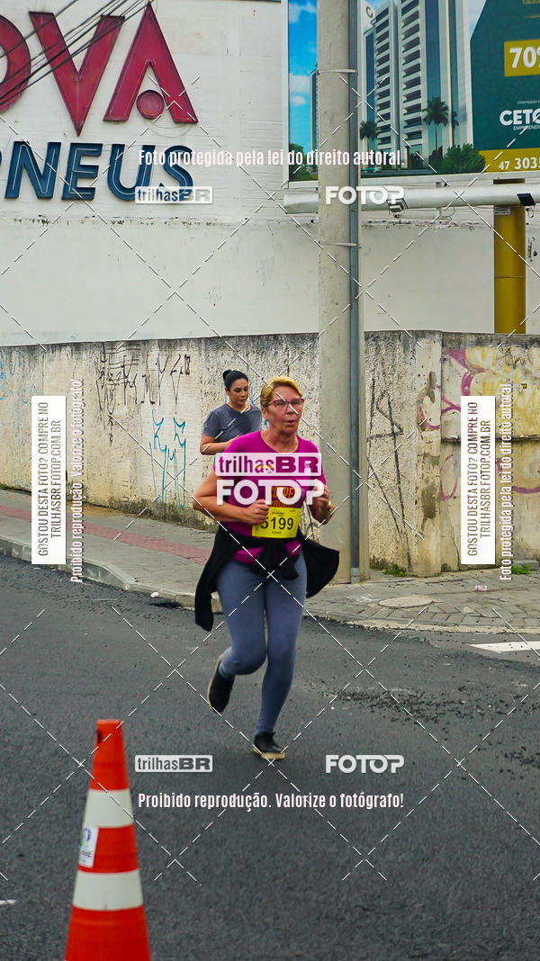 Buy your photos of the eventMeia Maratona de Blumenau on Fotop