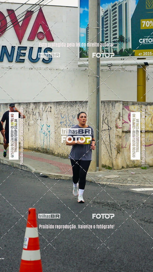 Buy your photos of the eventMeia Maratona de Blumenau on Fotop