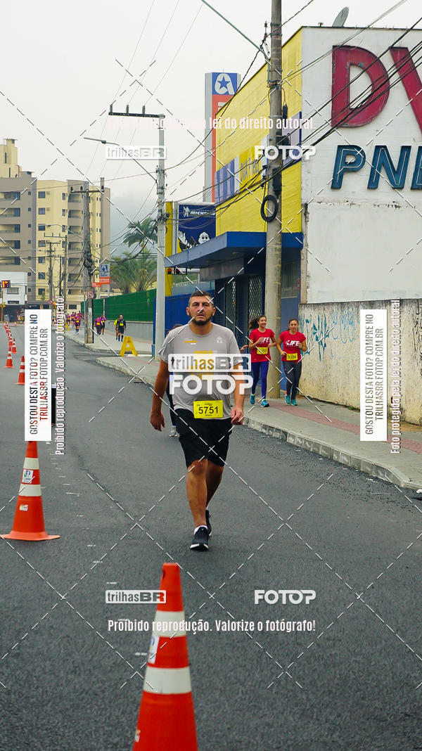 Buy your photos of the eventMeia Maratona de Blumenau on Fotop
