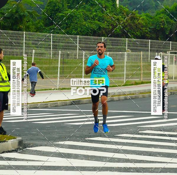 Buy your photos of the eventMeia Maratona de Blumenau on Fotop