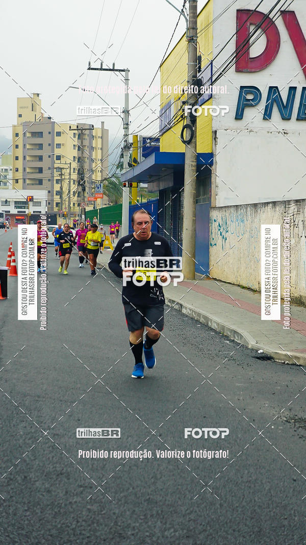 Buy your photos of the eventMeia Maratona de Blumenau on Fotop