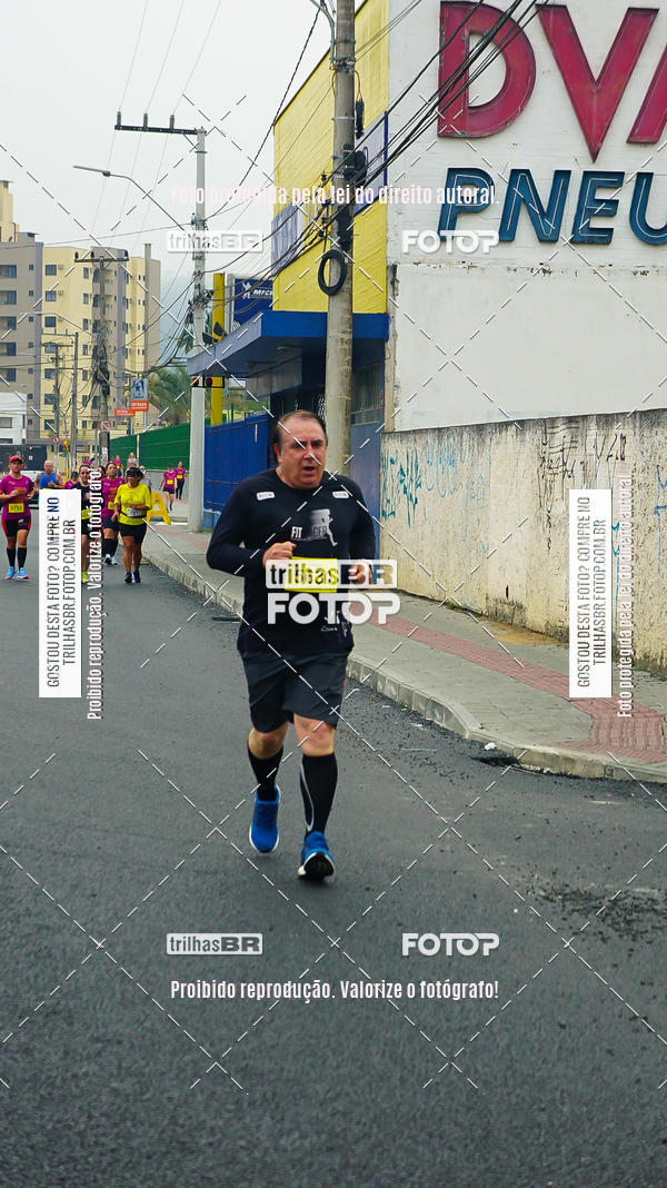 Buy your photos of the eventMeia Maratona de Blumenau on Fotop