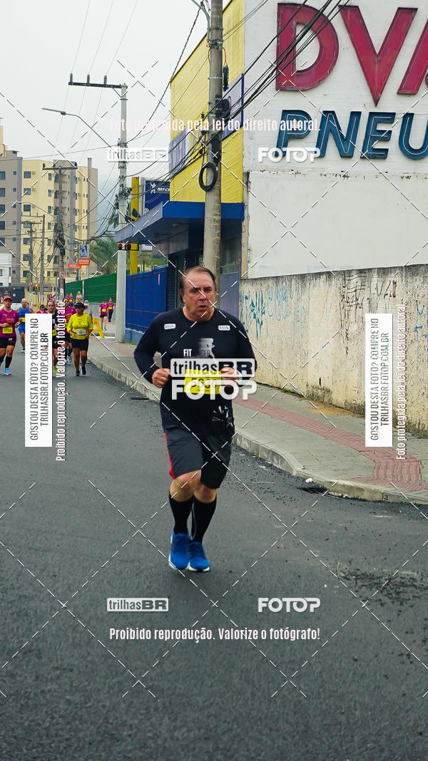 Buy your photos of the eventMeia Maratona de Blumenau on Fotop