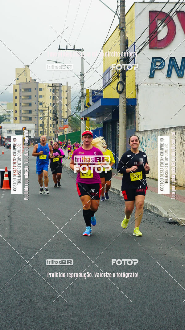 Buy your photos of the eventMeia Maratona de Blumenau on Fotop