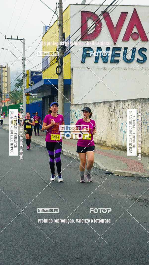 Buy your photos of the eventMeia Maratona de Blumenau on Fotop