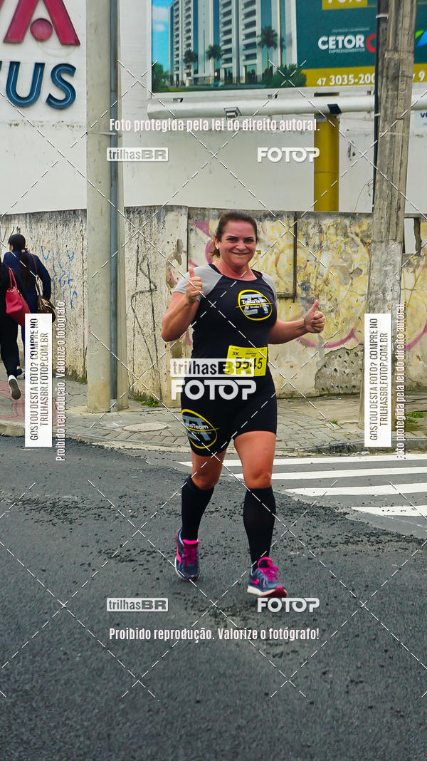 Buy your photos of the eventMeia Maratona de Blumenau on Fotop