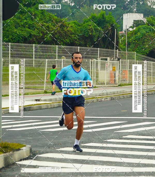 Buy your photos of the eventMeia Maratona de Blumenau on Fotop