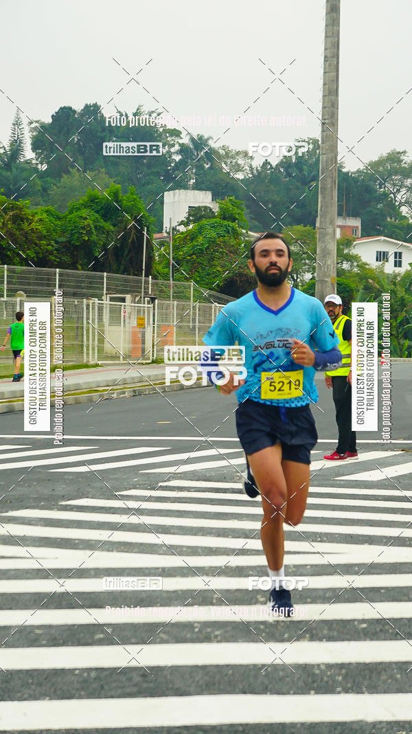 Buy your photos of the eventMeia Maratona de Blumenau on Fotop