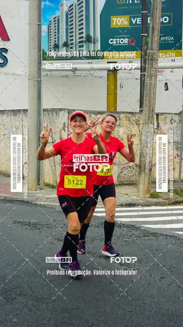 Buy your photos of the eventMeia Maratona de Blumenau on Fotop