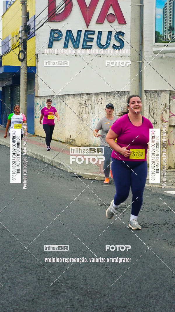 Buy your photos of the eventMeia Maratona de Blumenau on Fotop