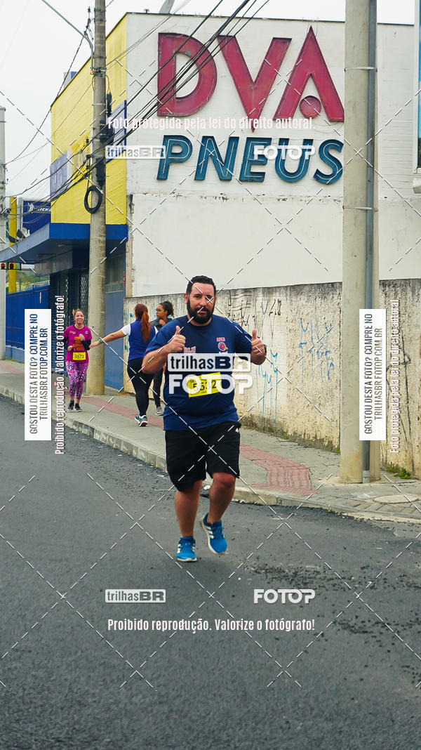 Buy your photos of the eventMeia Maratona de Blumenau on Fotop