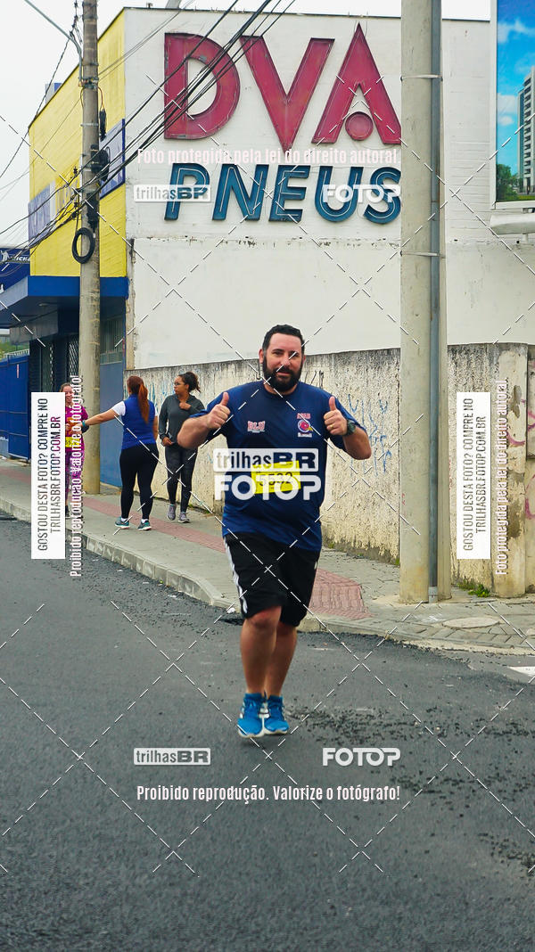 Buy your photos of the eventMeia Maratona de Blumenau on Fotop